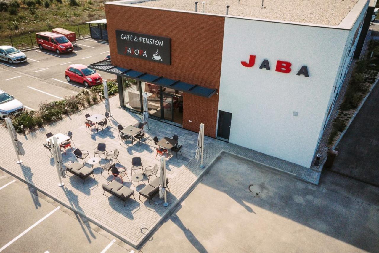 Pension Jasopa Pardubice Kültér fotó